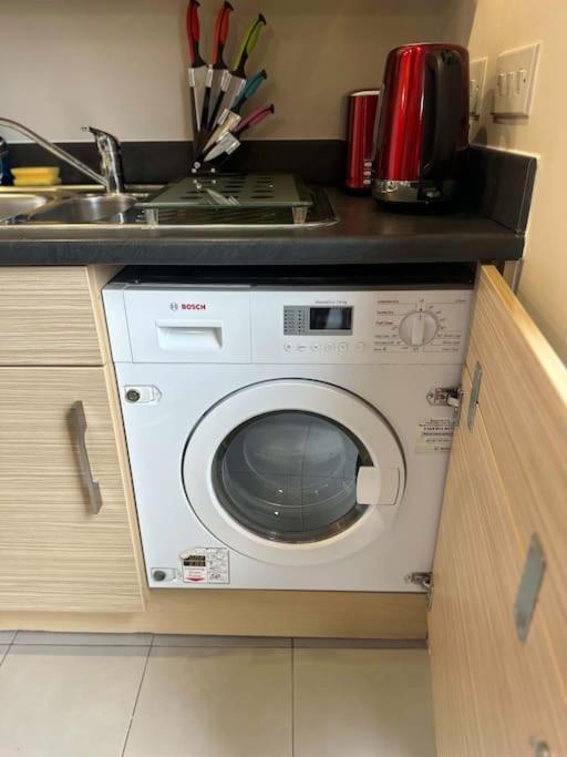 Cute Apartment Next To Colindale Station Έτζγουερ Εξωτερικό φωτογραφία